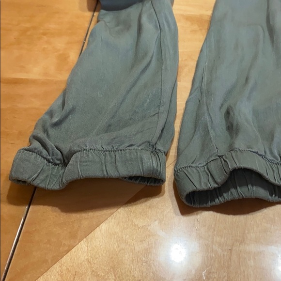 Jumpsuit - Picture 3 of 4